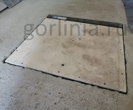 Люк напольный Стелс-КУ 700*700 короб утепленное исполнение